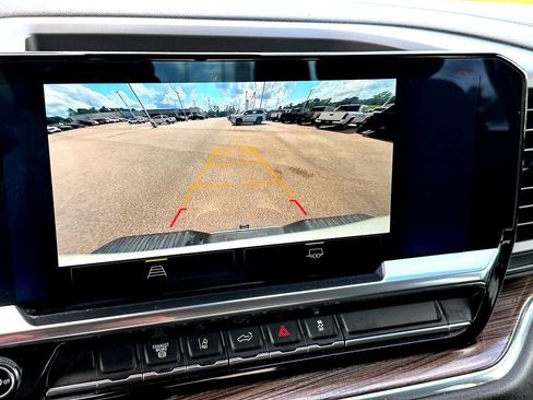 Used 2024 Chevrolet Silverado 2500 LT image 21