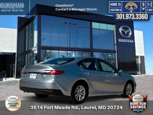 Used 2025 Toyota Camry LE FWD image 2