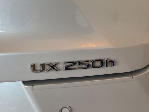 Used 2022 Lexus UX 250h w/ Accessory Package (Z2) AWD/4WD image 56