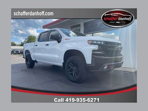 Used 2021 Chevrolet Silverado 1500 LT Trail Boss w/ Convenience Package II image 1