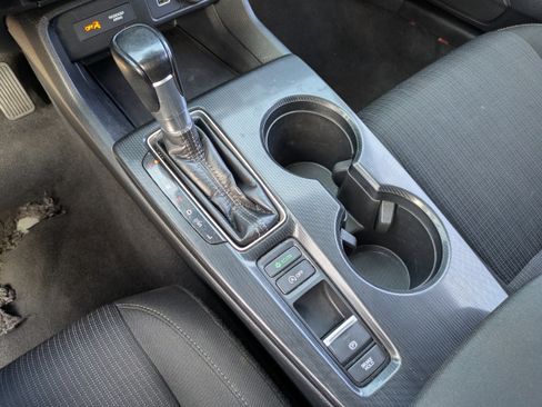 Used 2022 Honda Civic EX image 24