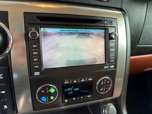 Used 2009 HUMMER H2 Luxury AWD/4WD image 38