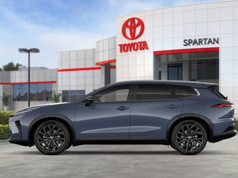 New 2026 Toyota Crown Signia AWD/4WD image 4