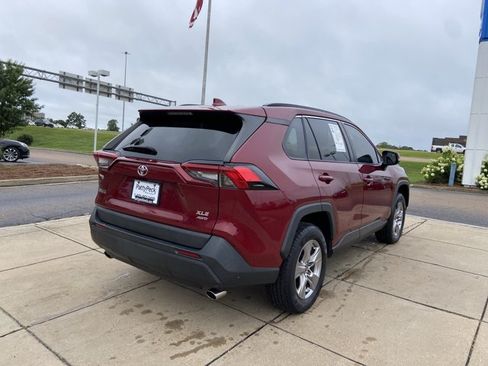 Used 2022 Toyota RAV4 XLE AWD/4WD image 14