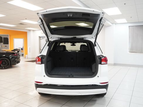 Used 2024 Chevrolet Equinox RS AWD/4WD image 10
