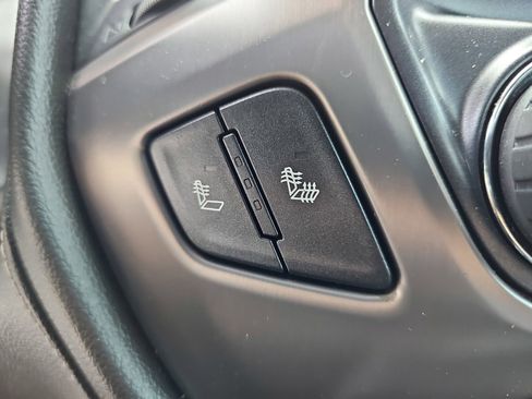 Used 2015 GMC Sierra 1500 SLE w/ All-Terrain Package AWD/4WD image 28