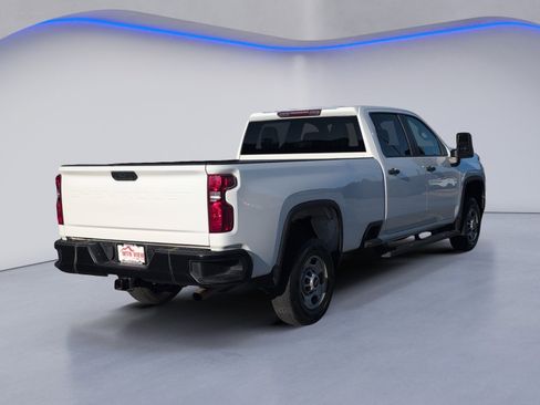 Used 2023 Chevrolet Silverado 2500 W/T w/ WT Convenience Package image 3