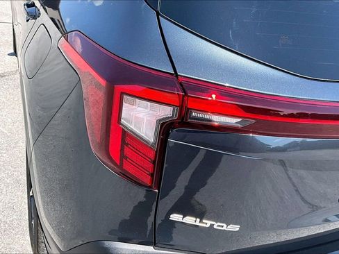 Used 2026 Kia Seltos S FWD image 22
