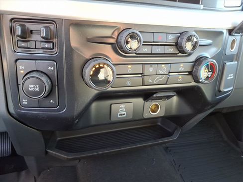 New 2026 Ford F250 XLT image 19