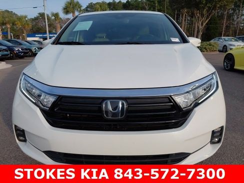 Used 2023 Honda Odyssey EX-L image 3