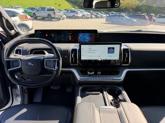 Used 2025 Ford Expedition Tremor AWD/4WD image 22