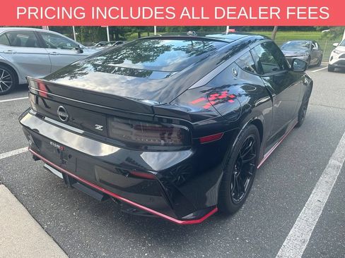 Used 2024 Nissan Z NISMO w/ Floor Mat Package RWD image 4