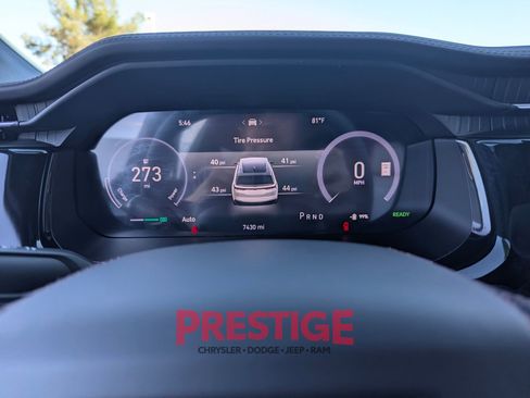 Used 2025 Jeep Wagoneer S Limited AWD/4WD image 18