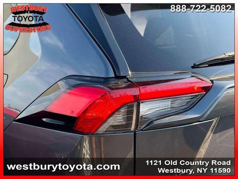 Used 2025 Toyota RAV4 XLE image 12