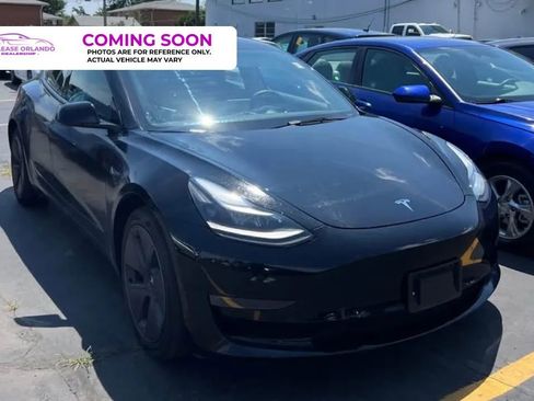 Used 2023 Tesla Model 3 Standard Range RWD image 1