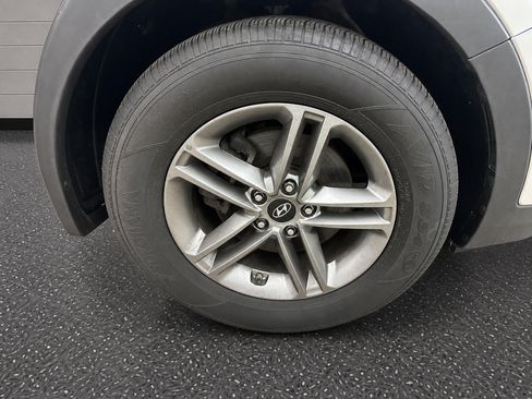 Used 2017 Hyundai Santa Fe Sport AWD/4WD image 30