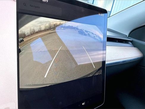 Used 2021 Tesla Model Y Long Range image 13