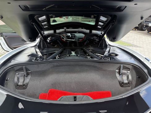 Used 2024 Chevrolet Corvette Z06 RWD image 11