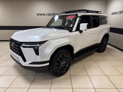 Used 2024 Lexus GX 550 w/ Cold Area Package image 3