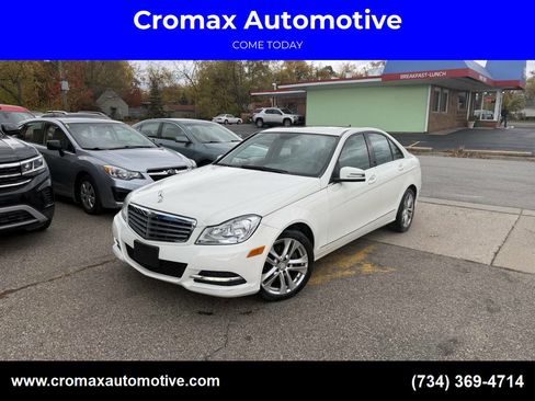Used 2012 Mercedes-Benz C 300 4MATIC Sedan image 1