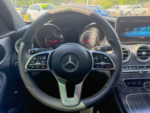 Used 2019 Mercedes-Benz C 300 Sedan image 8