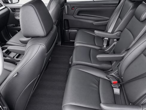 Used 2014 Honda Odyssey Touring image 10
