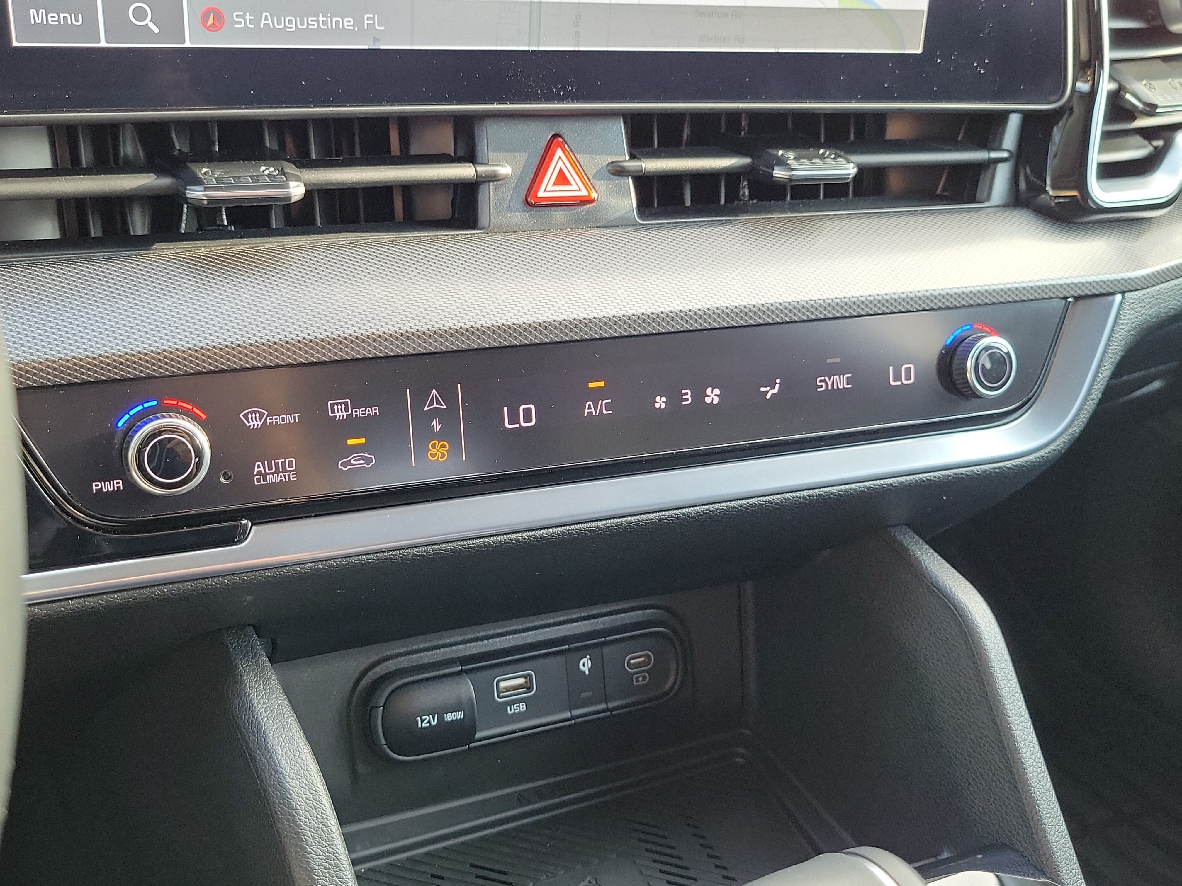 Certified 2025 Kia Sportage SX AWD/4WD image 35