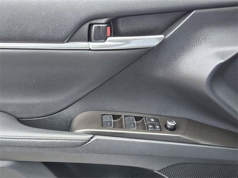 Used 2023 Toyota Camry XSE image 25