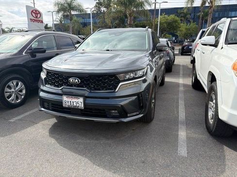 Used 2021 Kia Sorento EX FWD image 1