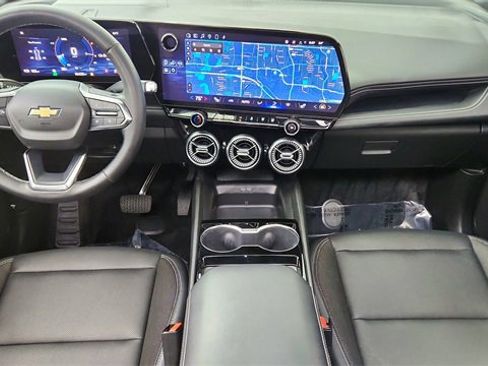 Used 2024 Chevrolet Blazer EV LT image 20