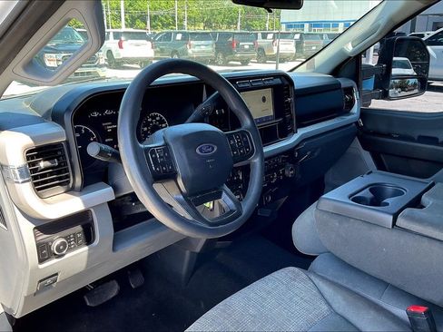Used 2024 Ford F350 XLT w/ 360-Degree Camera Package AWD/4WD image 8