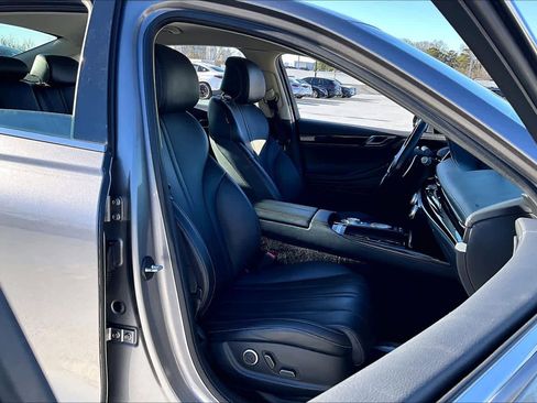 Used 2021 Genesis G80 2.5T image 8