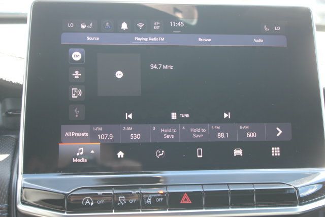 Used 2025 Jeep Compass Latitude w/ Convenience Group AWD/4WD image 4