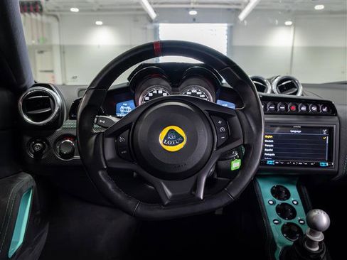 Used 2021 Lotus Evora image 13