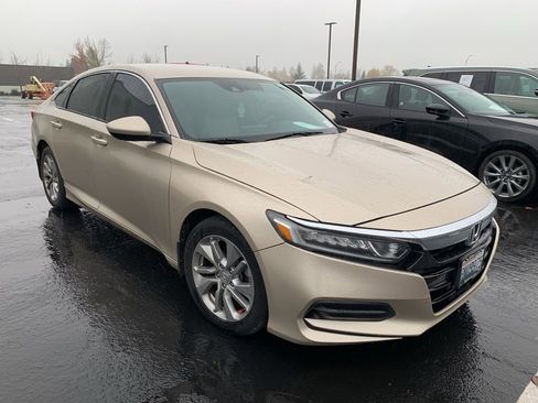 Used 2018 Honda Accord LX image 4
