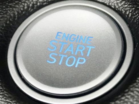 Used 2023 Hyundai Elantra SEL image 20