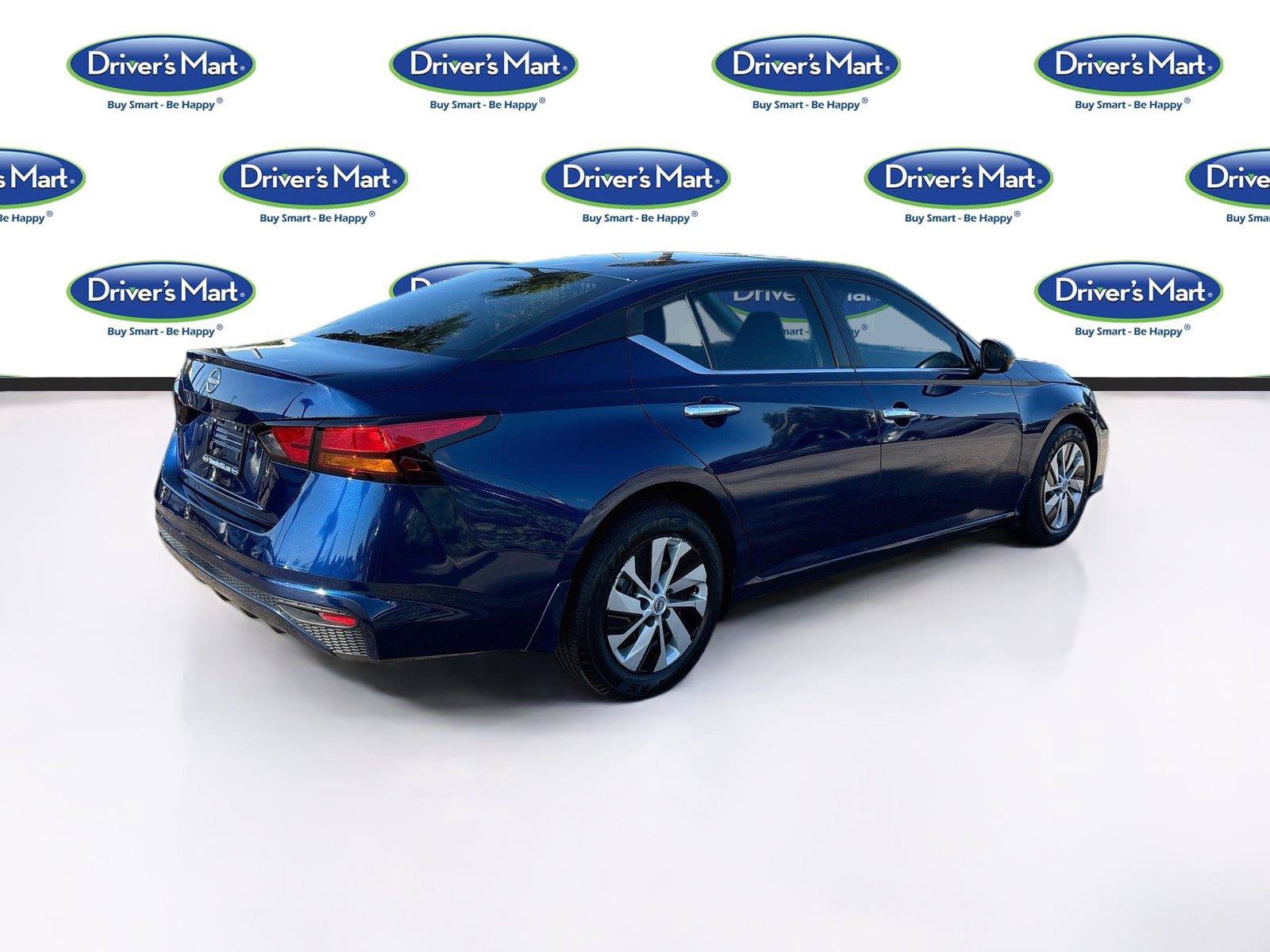 Used 2024 Nissan Altima 2.5 S FWD image 7