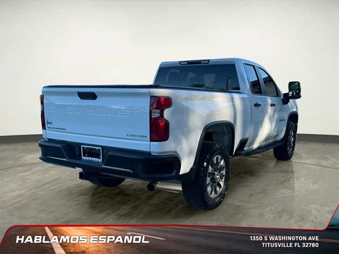 Used 2024 Chevrolet Silverado 2500 Custom w/ Custom Value Package image 9