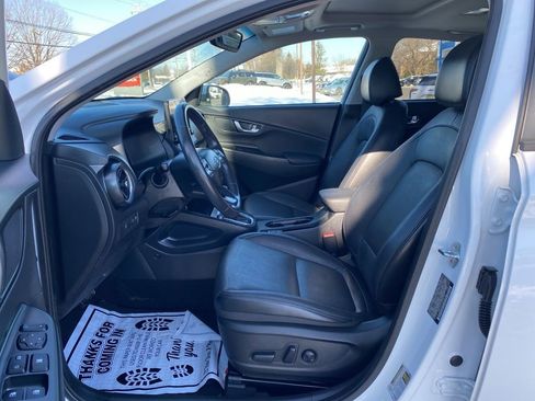 Certified 2022 Hyundai Kona Limited image 11