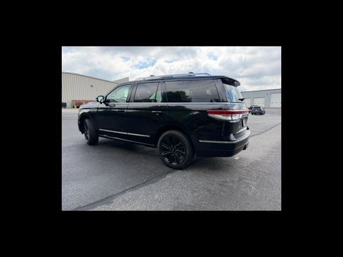 Used 2024 Lincoln Navigator Reserve AWD/4WD image 10