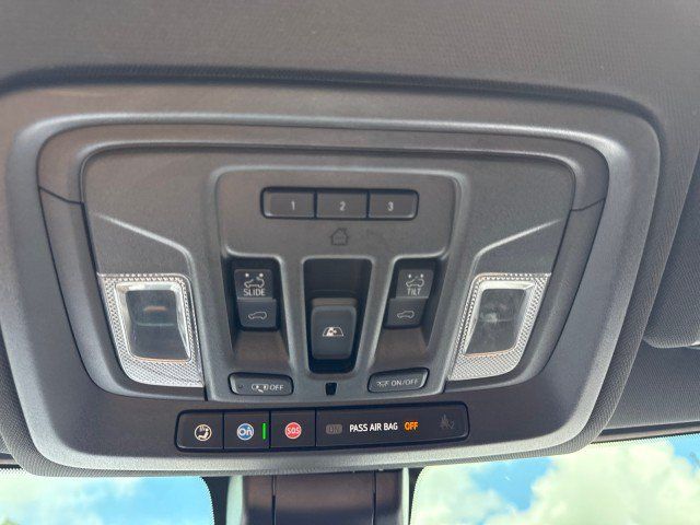 Used 2022 GMC Sierra 1500 AT4 w/ AT4 Premium Package AWD/4WD image 23