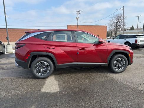 New 2026 Hyundai Tucson Blue SE AWD/4WD image 8