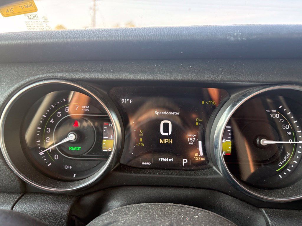 Used 2023 Jeep Wrangler Unlimited Sahara AWD/4WD image 19