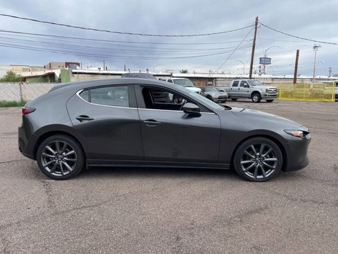 Used 2021 MAZDA MAZDA3 s image 2