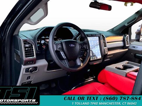 Used 2017 Ford F250 XLT w/ XLT Premium Package image 13