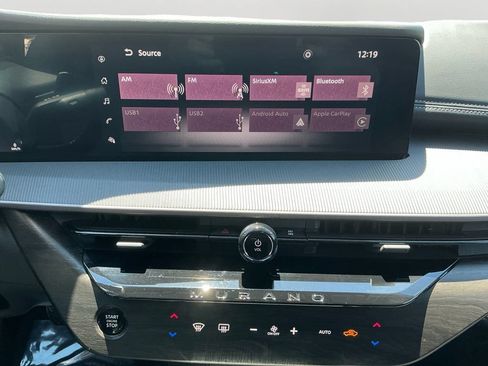 Used 2025 Nissan Murano SV AWD/4WD image 17