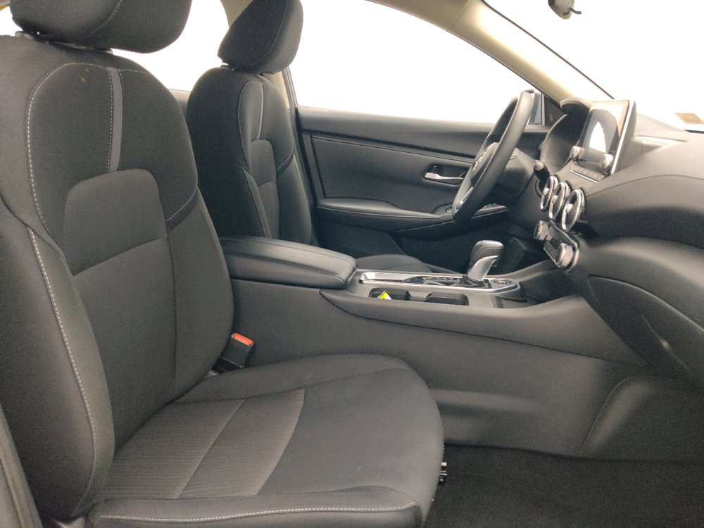 Used 2025 Nissan Sentra SV FWD image 21