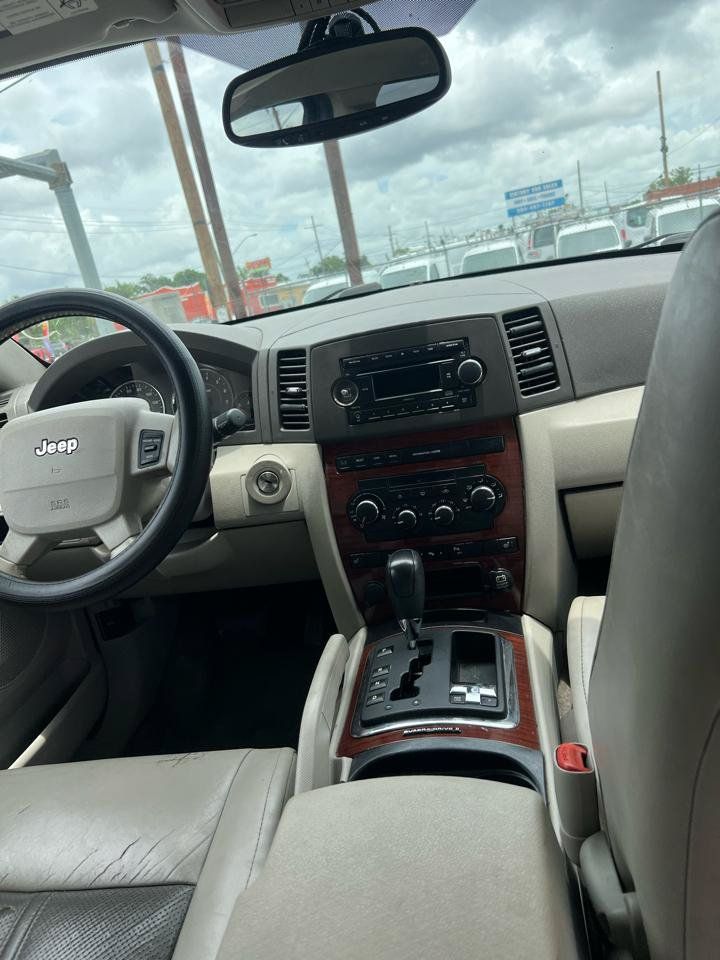 Used 2005 Jeep Grand Cherokee Limited AWD/4WD image 11