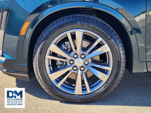 Used 2024 Cadillac XT6 Premium Luxury w/ Technology Package image 18