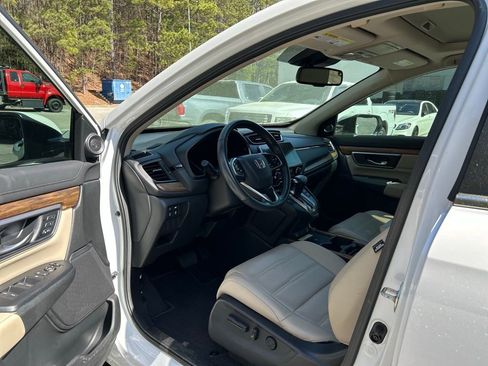 Used 2020 Honda CR-V Touring image 9